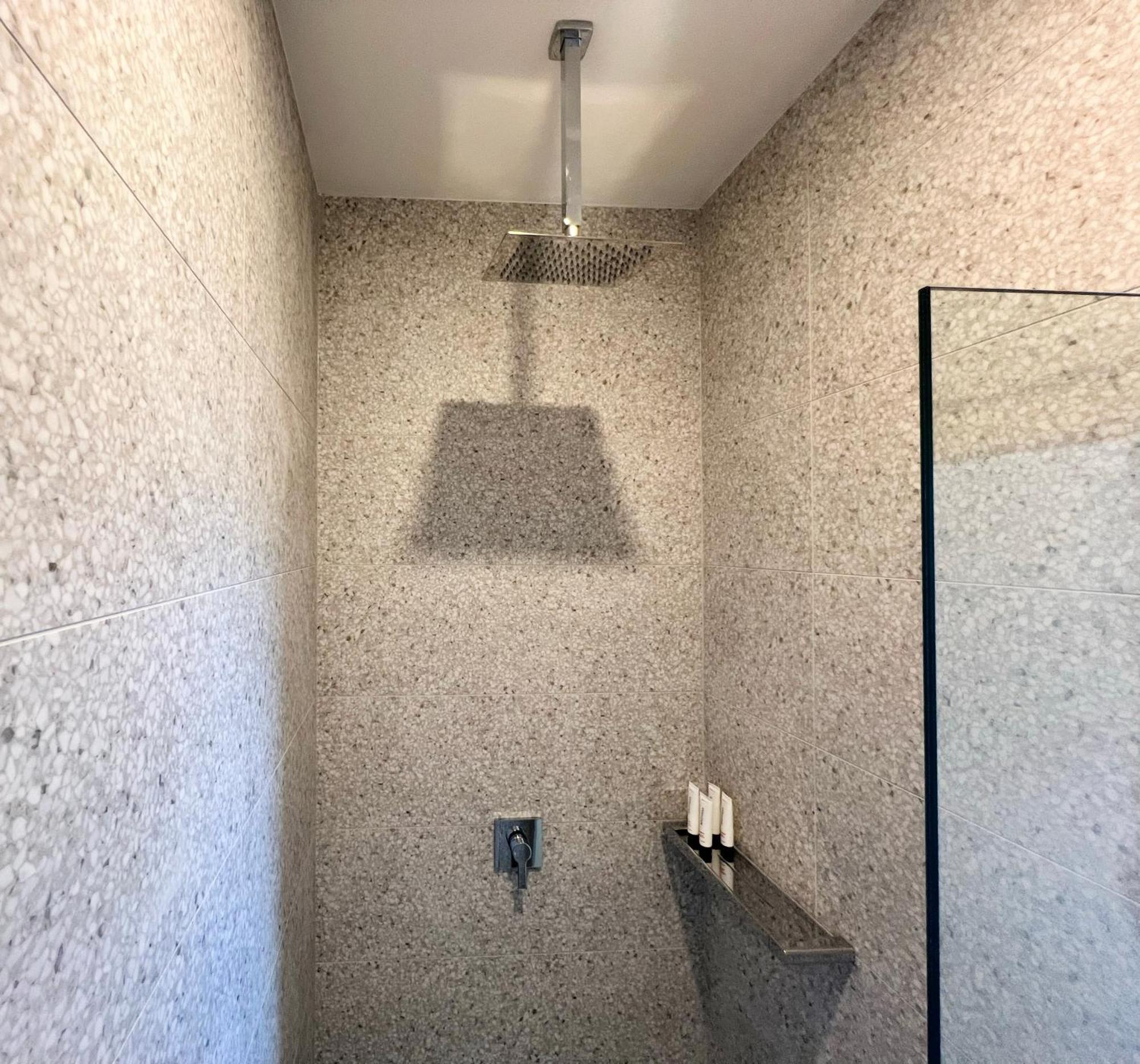 Tempe Hotel Sydney Room photo